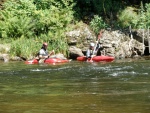 JIZERA - Kajaková škola, Super počasí, báječná voda a intenzivní výuka. Takže tu máme opět pár nových kajakářů... a navíc je musíme pochválit! - fotografie 13
