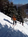KURZ SKIALPINISMU BYL FAJN, A to nejen dky poas, ale hlavn dky skvl part stedokolk a pak skutench zjemc o tento ndhern sport. - fotografie 34