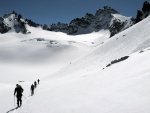 SILVRETTA - OPRAVDOVÝ SKIALPINISTICKÝ RÁJ - 2011, Čtyři dny ve sluncem zalitých horách. Pochvala všem účastníkům za pohodu a super výkony. Odpolední siesta byla vždy odměnou za ranní vstávání... - fotografie 194