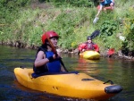 KAJAKOVÁ ŠKOLA NA JIZEŘE květen 2011, Jasně, kajak je In! Kajak letí - pojedte se také svézt na této vlně! Nádherný víkend, krásná voda a jako bonus sjezd Kamenice. Parádní víkend. - fotografie 49