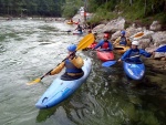 KAJAK KEMP SALZA 2010, Parádní posun v technice jízdy, skvělý počasí a rozmanitá voda. Všichni si to myslím užili dosytosti. - fotografie 30