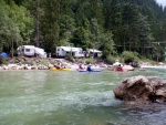 KAJAK KEMP SALZA 2010, Parádní posun v technice jízdy, skvělý počasí a rozmanitá voda. Všichni si to myslím užili dosytosti. - fotografie 152