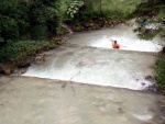 KAJAK KEMP SALZA 2010, Parádní posun v technice jízdy, skvělý počasí a rozmanitá voda. Všichni si to myslím užili dosytosti. - fotografie 225
