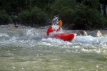 KAJAK KEMP SALZA 2011, Parádní parta, rostoucí voda a taky výkony účastníků. Myslím že to byl skvělej kemp. Všechny zdraví Venca a Sandál - fotografie 59