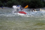 KAJAK KEMP SALZA 2011, Parádní parta, rostoucí voda a taky výkony účastníků. Myslím že to byl skvělej kemp. Všechny zdraví Venca a Sandál - fotografie 64
