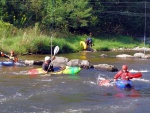 Kajaková škola Jizera 3.-4. září 2011, Nádherné počasí a víkend strávený v nádherném místě při nádherném sportu, to je prostě nádherný víkend... Všechny účastníky školy musíme pochválit, pokroky byly viditelně pro radost. - fotografie 31