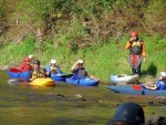 Kajaková škola Jizera 3.-4. září 2011, Nádherné počasí a víkend strávený v nádherném místě při nádherném sportu, to je prostě nádherný víkend... Všechny účastníky školy musíme pochválit, pokroky byly viditelně pro radost. - fotografie 50