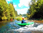 KAJAKOVÁ ŠKOLA HORNÍ JIZERA, Perfektní a pohodový tým padlerů :-) Škoda že nevyšla předpověd ohledně deště a tak jsme jen hoblovali Kamenici a Jizeru a pilovali techniku. Nezbývá mi než všechny účastníky pochválit. Mára - fotografie 64