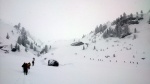 SKIALPINISTICKÉ ELDORADO1.-3.2.2013 - tentokrát spíš sněžná apokalypsa, Skvělá parta na báječné akci, kde sice nebylo moc vidět a sněhu napadlo 70 cm za dva dny, parádně jsme si to všichni užili. - fotografie 40