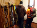 SKIALPINISTICK� ELDORADO1.-3.2.2013 - tentokr�t sp� sn�n� apokalypsa, Skv�l� parta na b�je�n� akci, kde sice nebylo moc vid�t a sn�hu napadlo 70 cm za dva dny, par�dn� jsme si to v�ichni u�ili. - fotografie 99