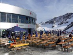 PODZIMNÍ ROZLYŽOVÁNÍ 2015 - STUBAI a PITZTAL, Tak už to nakopáváme a sezona bude podle všeho super. Žasnu, jak se někteří od loňska zlepšili, jen tak dál kamarádi! A ostatní, co byli letos poprvé, mají slušně našlápnuto. Z lyžování všichni pobral - fotografie 15