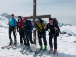VELIKONOČNÍ DACHSTEIN - SKIALPOVÁ KLASIKA, Prašan, slunce, pohoda, dobrá parta, výhledy, miliony fotek, Zirben, weissbeer, prostě velikonoční hitparáda na Dachsteinu. - fotografie 38