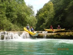 RAFTING ZA VINETUEM - V�b�r n�dhern�ch �ek balk�nu, Leto�n� lehk� nad stavy vytvo�ili n�dhernou kulisu t�chto par�dn�ch �ek... Kdo zn�, ten v�, a kdo nezn�... a� pozn�.. - fotografie 13