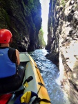RAFTING VE FRANCII NA YUKONECH, Moc hezk� akce na b�je�n�ch �ek�ch. Po�as� p��lo, n�lada dobr� a �eky a p��roda v�e n�dhern�... - fotografie 33