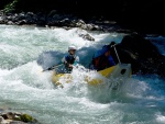RAFTING VE FRANCII NA YUKONECH, Moc hezk� akce na b�je�n�ch �ek�ch. Po�as� p��lo, n�lada dobr� a �eky a p��roda v�e n�dhern�... - fotografie 62