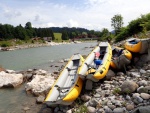 RAFTING VE FRANCII NA YUKONECH, Moc hezk� akce na b�je�n�ch �ek�ch. Po�as� p��lo, n�lada dobr� a �eky a p��roda v�e n�dhern�... - fotografie 117