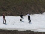 Perly alpskch ek - kvten 2006, Jeden z nejoblbenjch raftovch zjezd do Rakouska a Slovinska opt nezklamal. Krsn poas, tuln kemp a tyrkysov, kilov ist voda s kulisou vpencovch tt Alp. - fotografie 289
