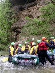 Rafting v Totes Gebirge, Lehčí raftingová akce na dvou hezkých řekách. Po sobotním sluníčky sice zapršelo, ale větší voda na Steyru byla všemi jednoznačně přivítána... - fotografie 27
