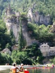 LETN� FRANCOUZSK� POHODA NA �EK�CH Gard, Tarn, Herault a Ardeche, Skv�l� slune�n� po�as� na rozd�l od de�tiv�ch �ech, ji�n� temperament a b��� z�pasy, skv�l� v�no, n�dhern� �eky, pr�zra�n� a tepl� voda, no prost� pohoda jak m� b�t... - fotografie 42