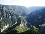 LETN� FRANCOUZSK� POHODA NA �EK�CH Gard, Tarn, Herault a Ardeche, Skv�l� slune�n� po�as� na rozd�l od de�tiv�ch �ech, ji�n� temperament a b��� z�pasy, skv�l� v�no, n�dhern� �eky, pr�zra�n� a tepl� voda, no prost� pohoda jak m� b�t... - fotografie 103