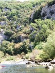 LETN� FRANCOUZSK� POHODA NA �EK�CH Gard, Tarn, Herault a Ardeche, Skv�l� slune�n� po�as� na rozd�l od de�tiv�ch �ech, ji�n� temperament a b��� z�pasy, skv�l� v�no, n�dhern� �eky, pr�zra�n� a tepl� voda, no prost� pohoda jak m� b�t... - fotografie 159